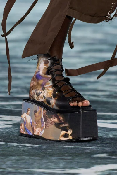 Look 243